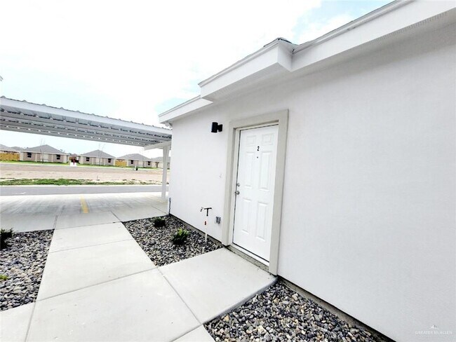 Foto del edificio - 5701 Sandpiper Ave