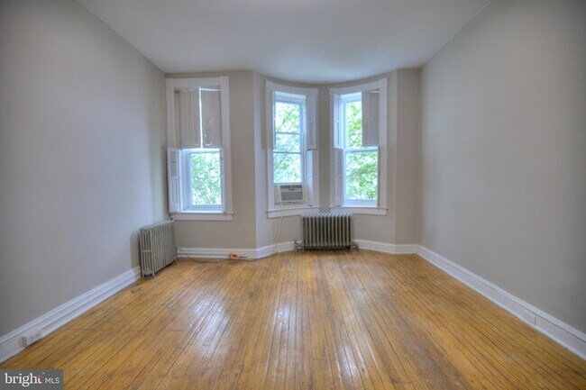 Foto del edificio - 3422 Chestnut Ave