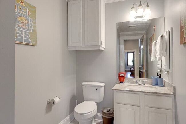 Building Photo - 500 Jefferson St