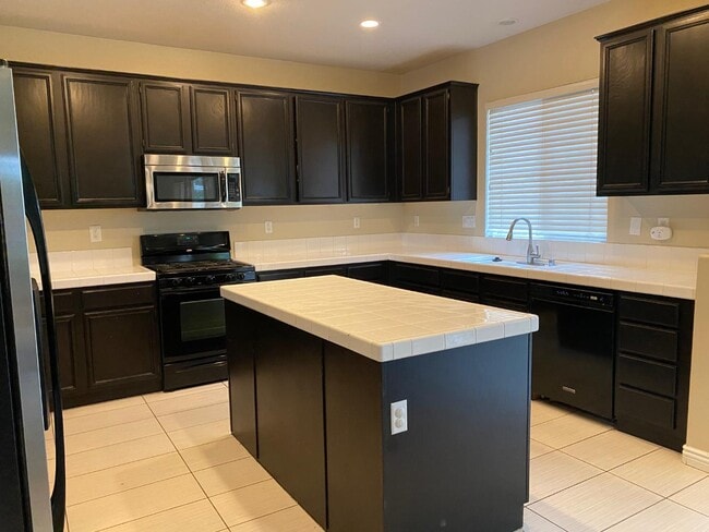 Building Photo - 33616 Nandina Ln