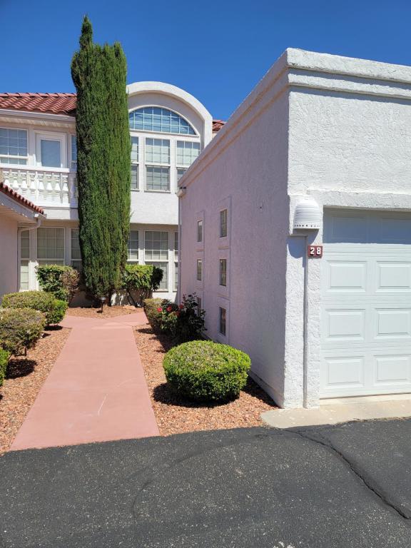 Foto principal - 1200 Glen Canyon Dr #28