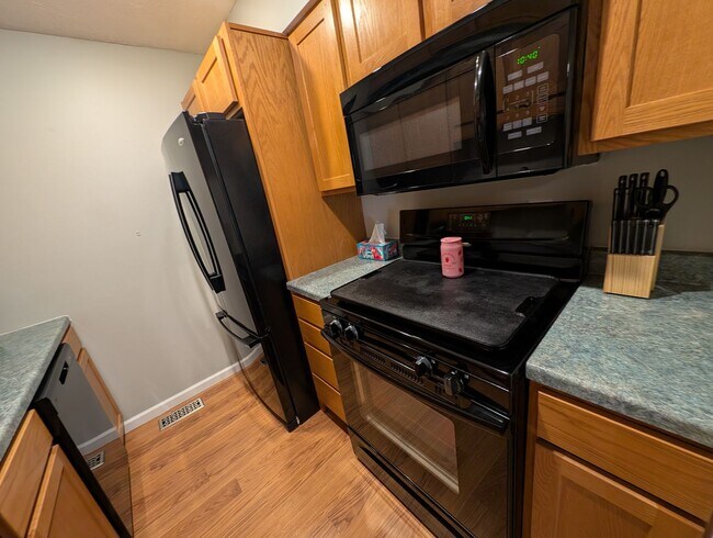 Foto del edificio - 9588 S Lake Ridge Dr