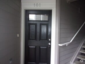 Building Photo - 6298 SW Grand Oaks Dr