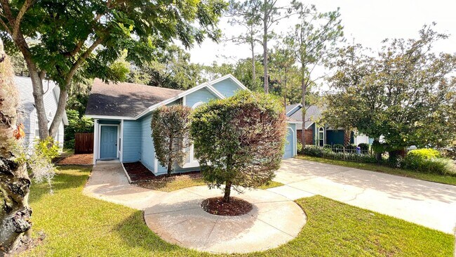 Foto del edificio - Stunning 3 Bed/2 Ba/ 1 Car Garage  Home in...