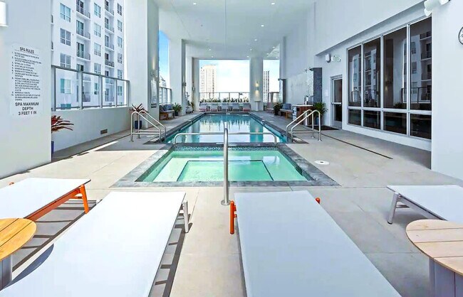 Foto del edificio - 227 NE 2nd St