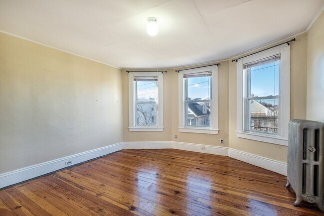 Building Photo - 51 Francis St