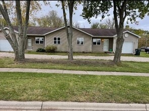 Building Photo - 939 Legion Dr