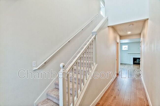 Foto del edificio - 3593 SW Pumice Ave