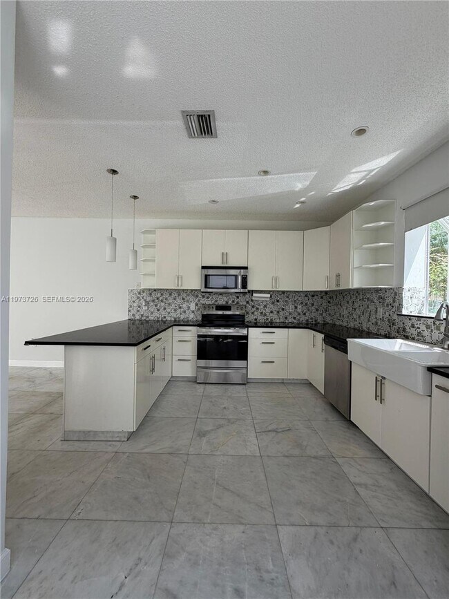 Foto del edificio - 1534 Weeping Willow Way