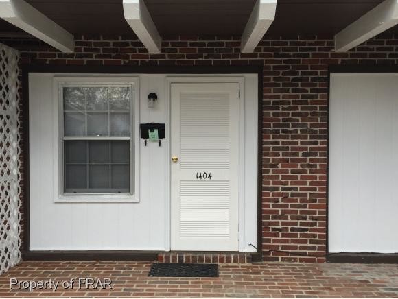 Building Photo - 1402 N Barker St