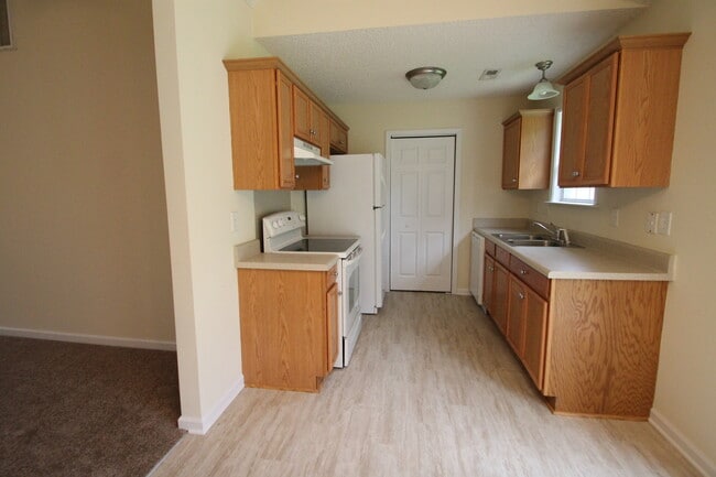 Building Photo - 1258 Camellia Ct