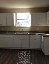 Building Photo - 1308 Searcy St