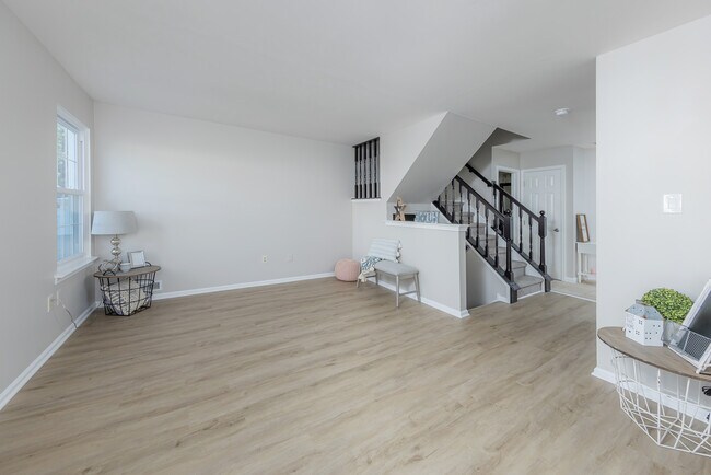 Building Photo - 106 Kerry Lynn Ct