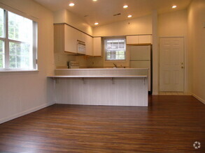 Building Photo - 400 E Rockford Dr