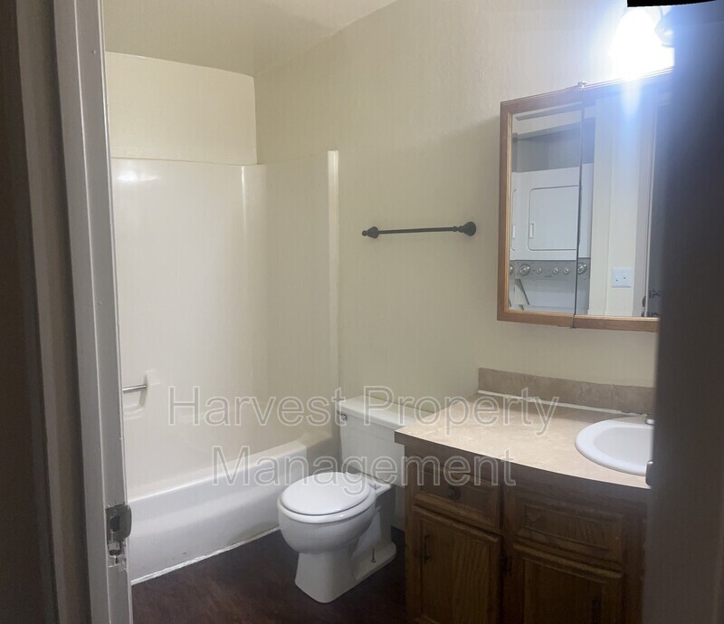 Primary Photo - 1625 S Longford St