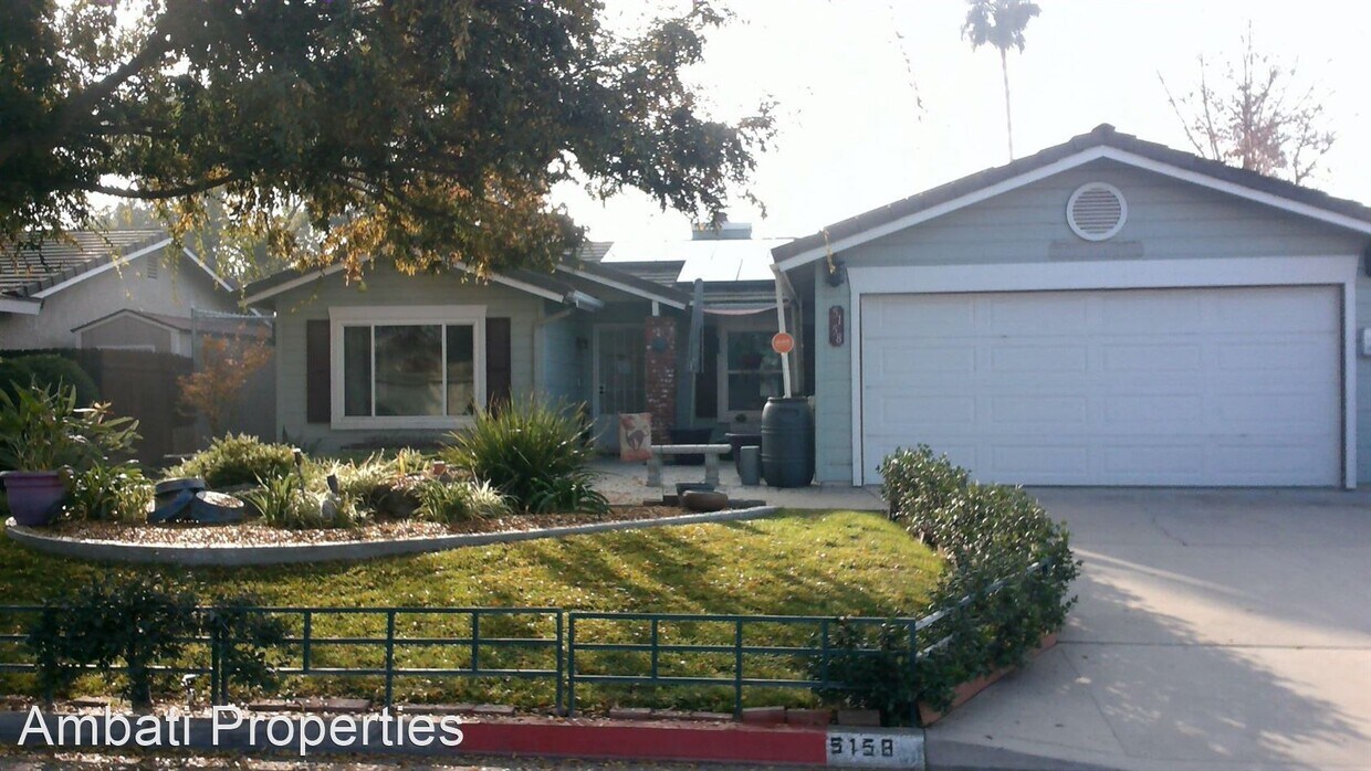 Primary Photo - 3 br, 2 bath House - 5158 E. Pitt Ave