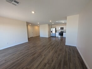 Building Photo - 1436 W Toltec Dr