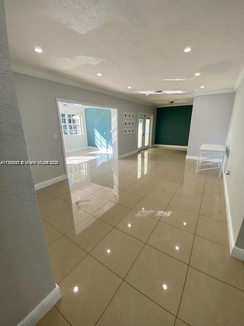 Foto del edificio - 4100 NW 179th St