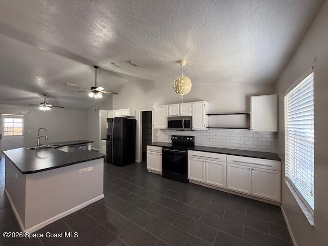 Building Photo - 6805 Song Dr