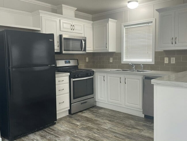 Building Photo - 531 Santa Cruz Dr