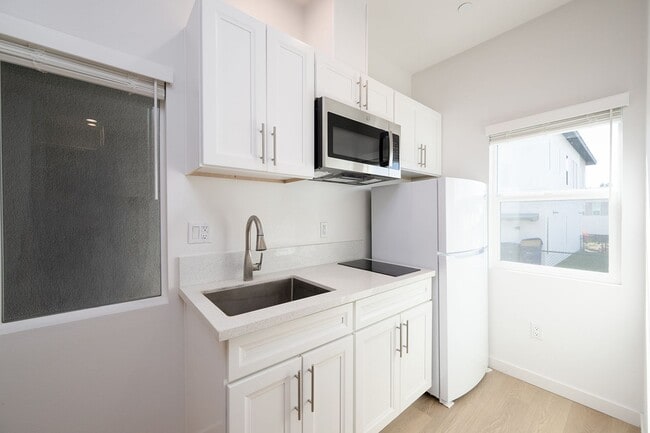 Foto del edificio - 2201-2217 Bonita Ct