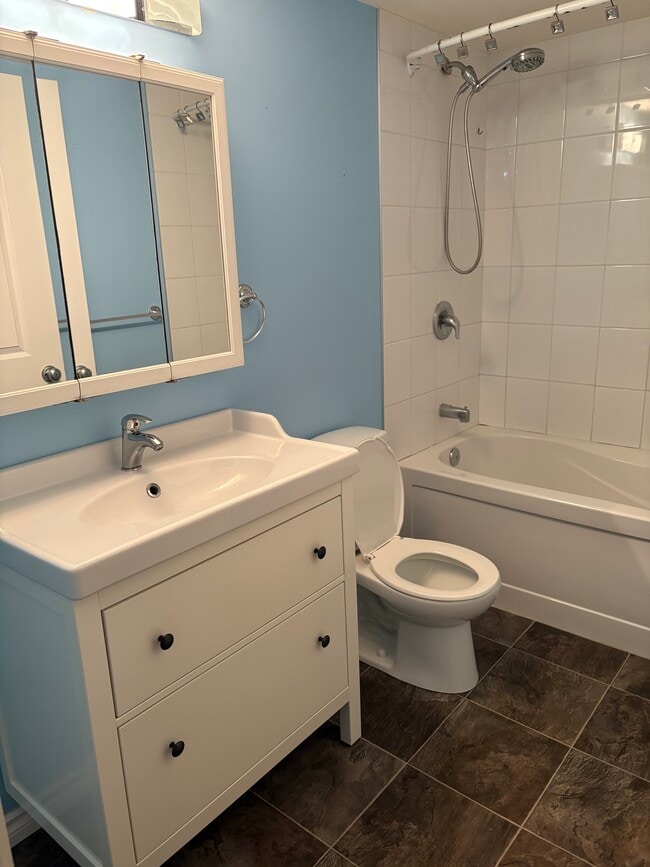 Building Photo - 63 Auburn Glen Green SE