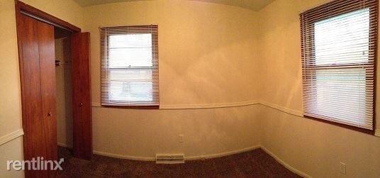 Foto del edificio - 2 br, 1 bath Duplex - 1411 52nd St SE