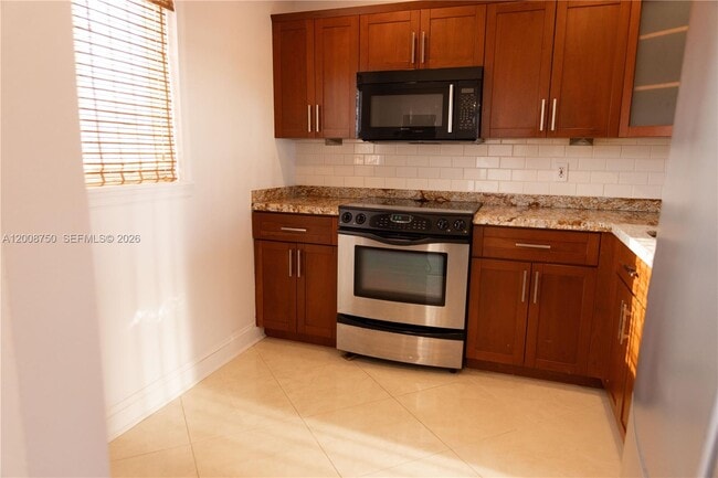 Building Photo - 7703 Camino Real