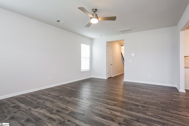 Building Photo - 119 Wild Lily Dr