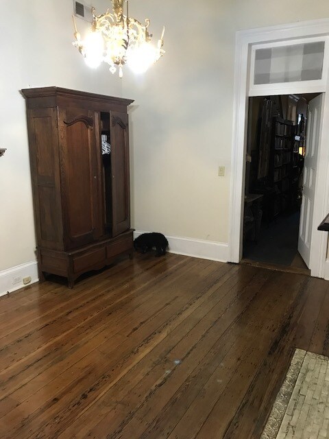 Foto del edificio - 2403 Saint Charles Ave