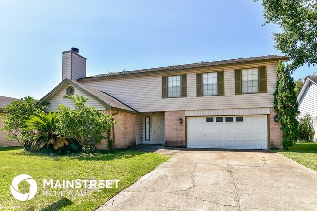 Building Photo - 14815 Oak Pines Dr