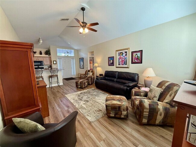 Foto del edificio - 11122 SW 73rd Ct