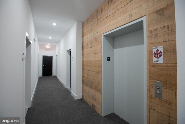 Foto del edificio - 2940 W Thompson St