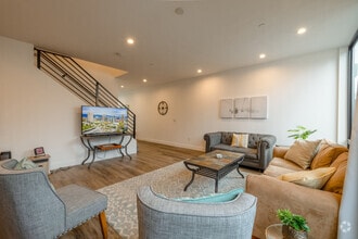 Building Photo - 2597 S 700 E