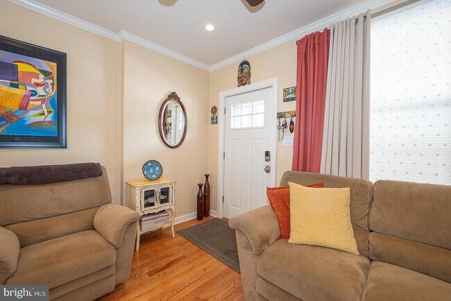 Foto del edificio - 758 W Railroad Ave