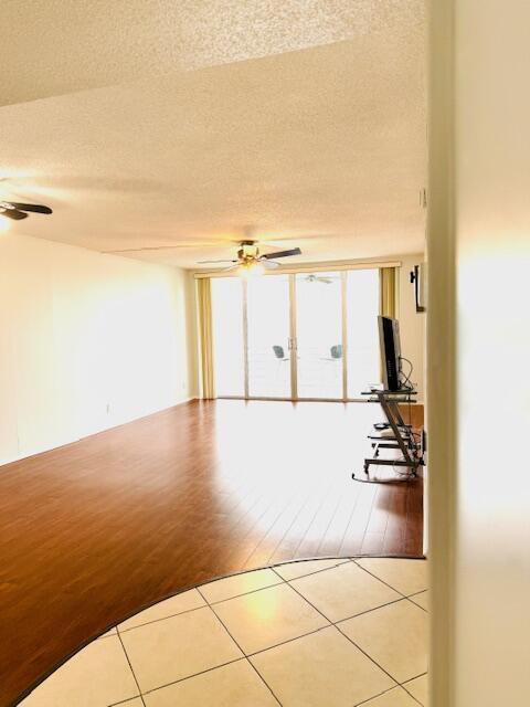 Foto del edificio - 3051 N Course Dr