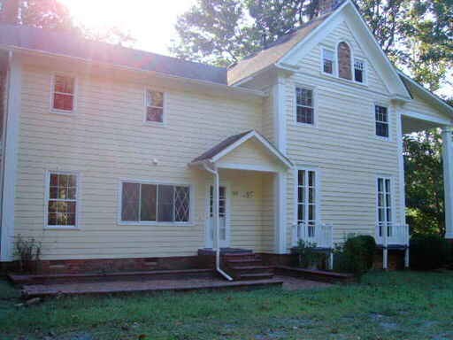 Building Photo - 203 S Cameron St