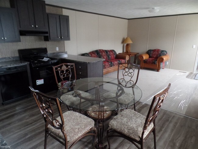 Building Photo - 7275 Kickapoo Trl