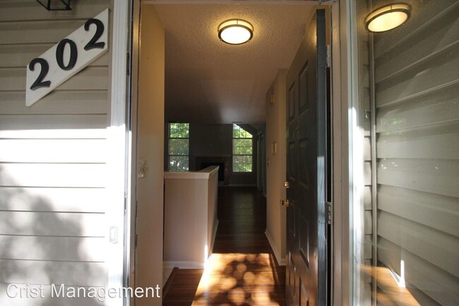 Building Photo - 784 Windbrook Cir