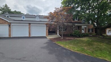 Building Photo - 628 Dana Ct