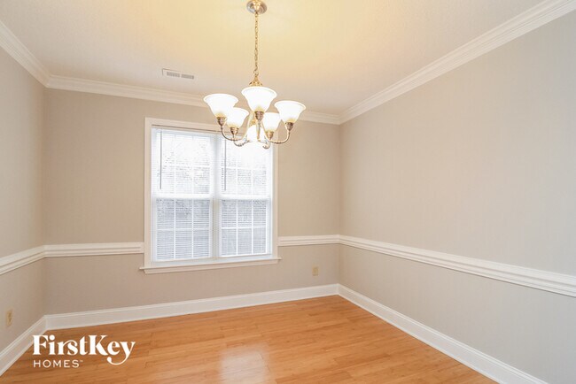 Building Photo - 365 Craver Pointe Dr