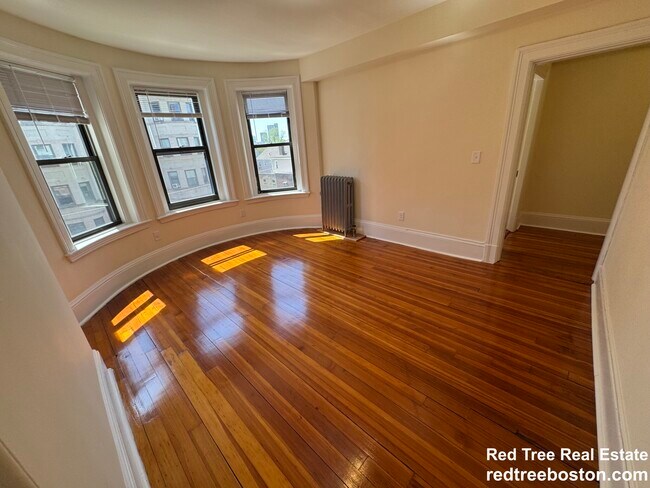 Foto del edificio - 885 Massachusetts Ave