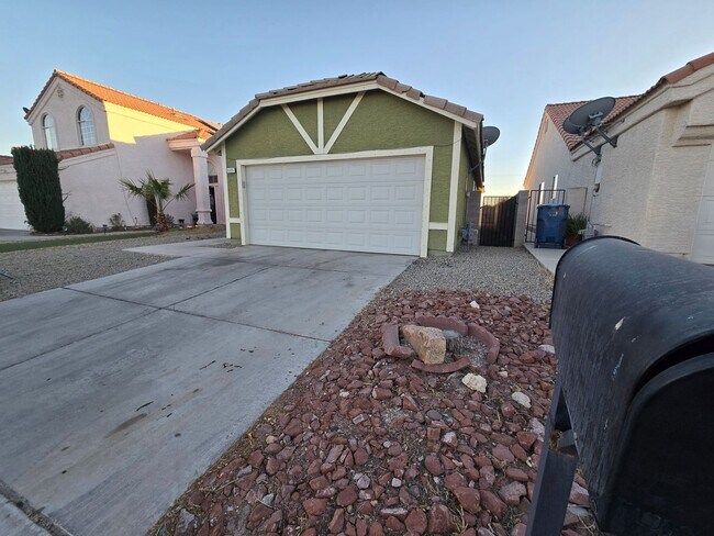 Foto del edificio - COMING SOON