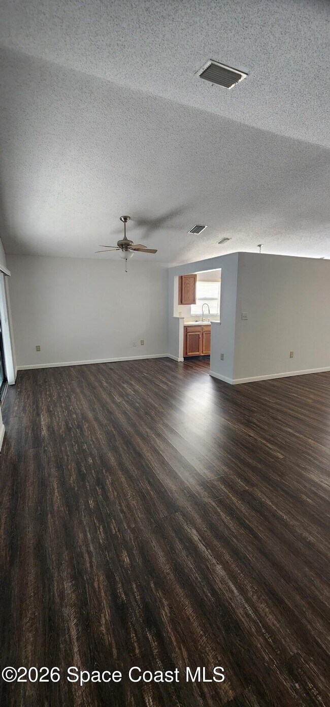 Foto del edificio - 4024 Pinyon Dr