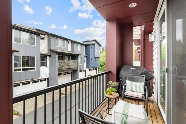 Foto del edificio - 513 238th St SE