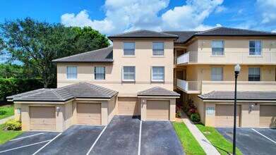 Building Photo - 2020 Greenview Shores Blvd