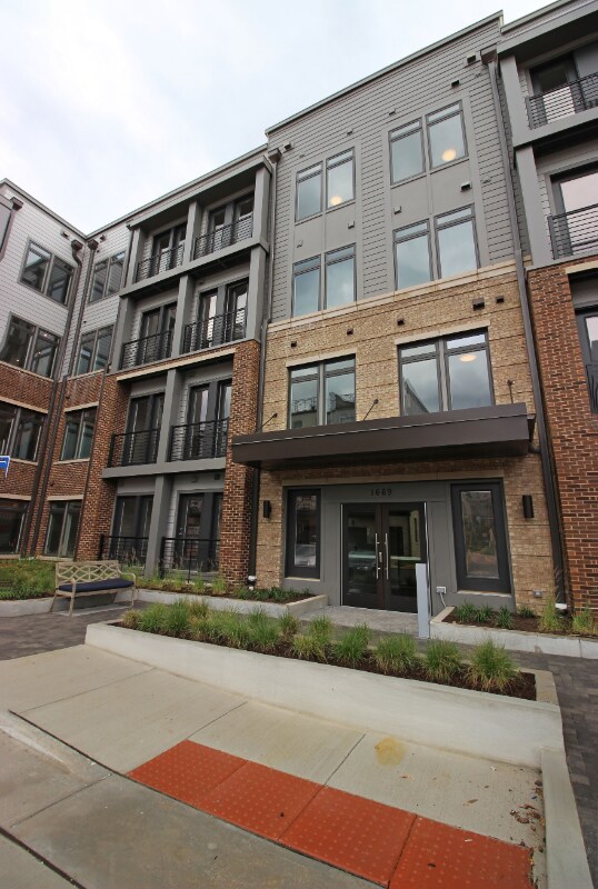 1669 Bandit Loop Unit 403, Reston, VA 20190 Condo for Rent in Reston