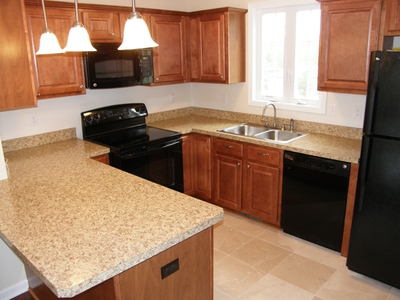 Kitchen - Westfall Townhomes