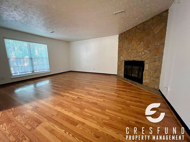 Foto del edificio - 3Br 2BAth Close to Fort Bragg with Large F...