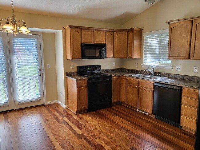 Building Photo - Large Pleasant Grove Home